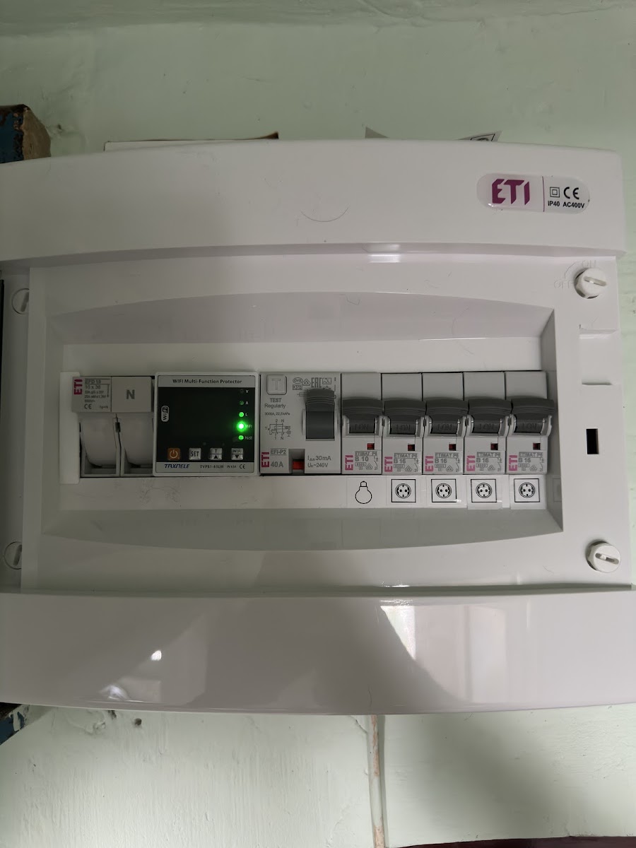 Instalații electrice